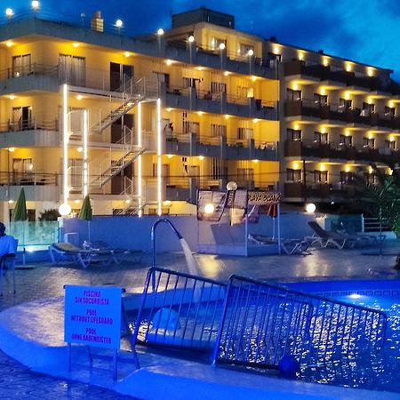 Bj Bei Juan Hostal S'Illot  Luaran gambar