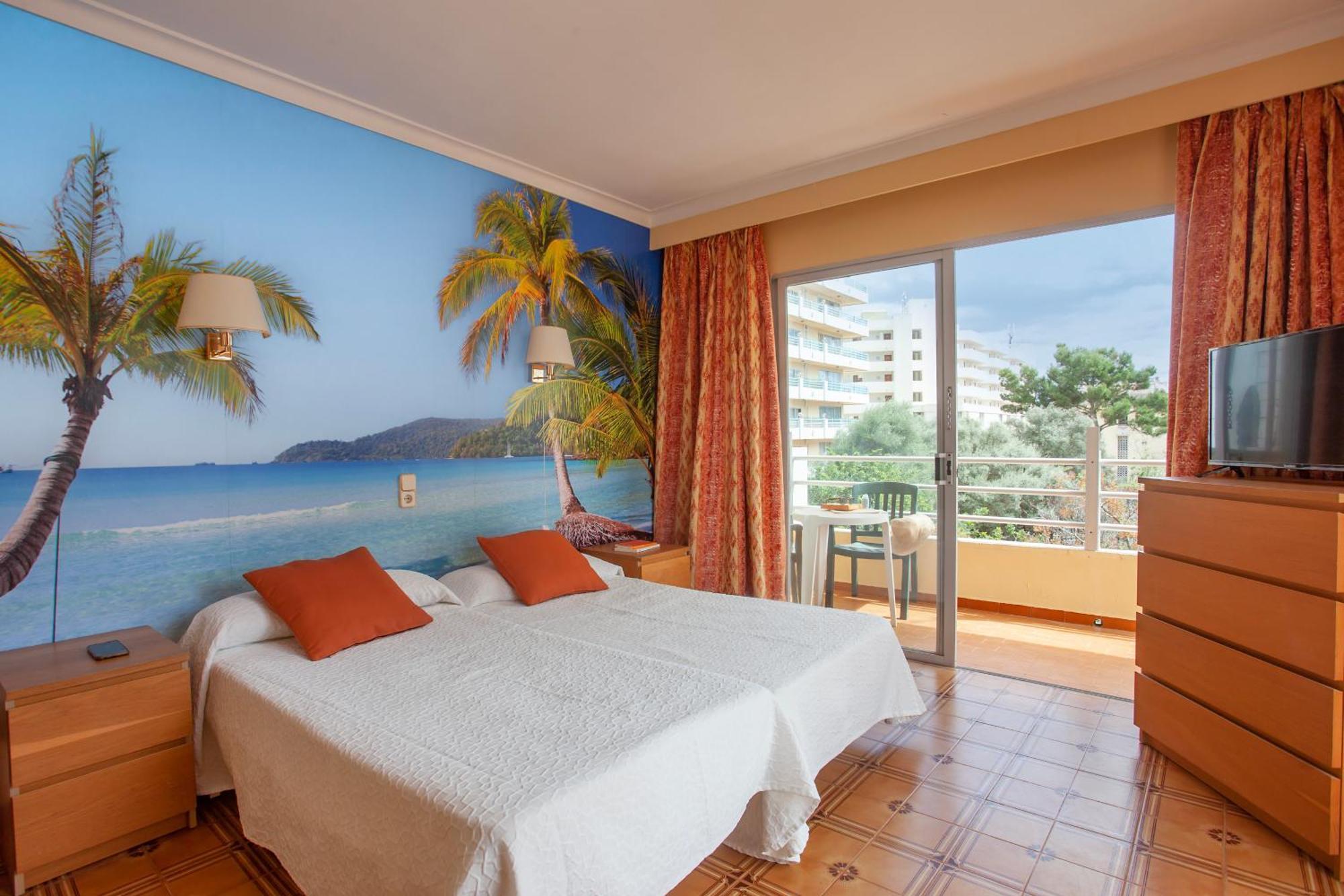 Bj Bei Juan Hostal S'Illot  Luaran gambar